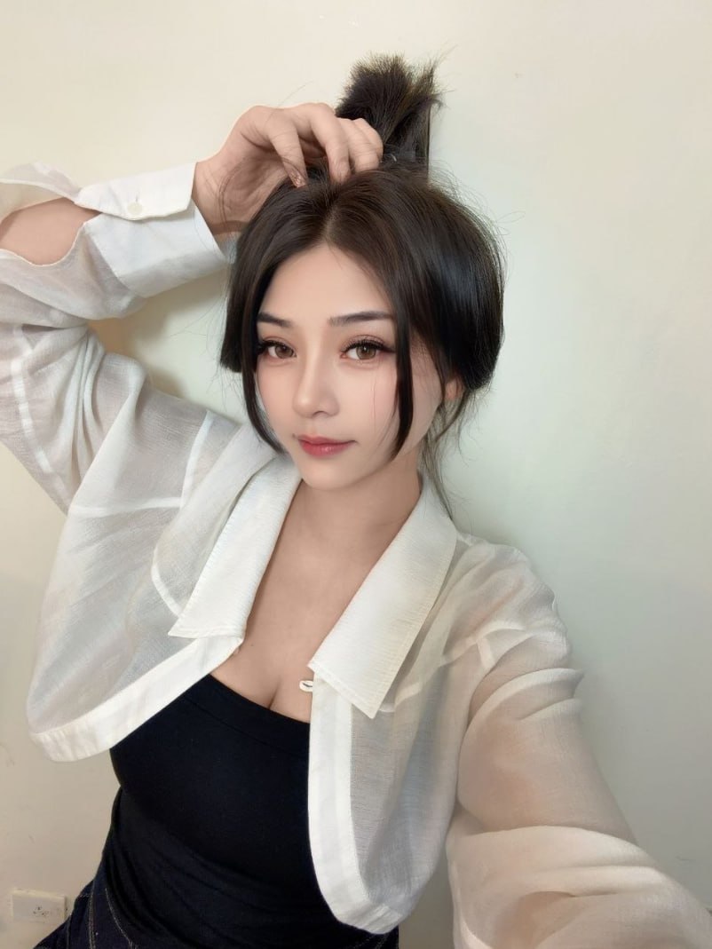 小迪丽热巴图片 5 - 69dp春风阁