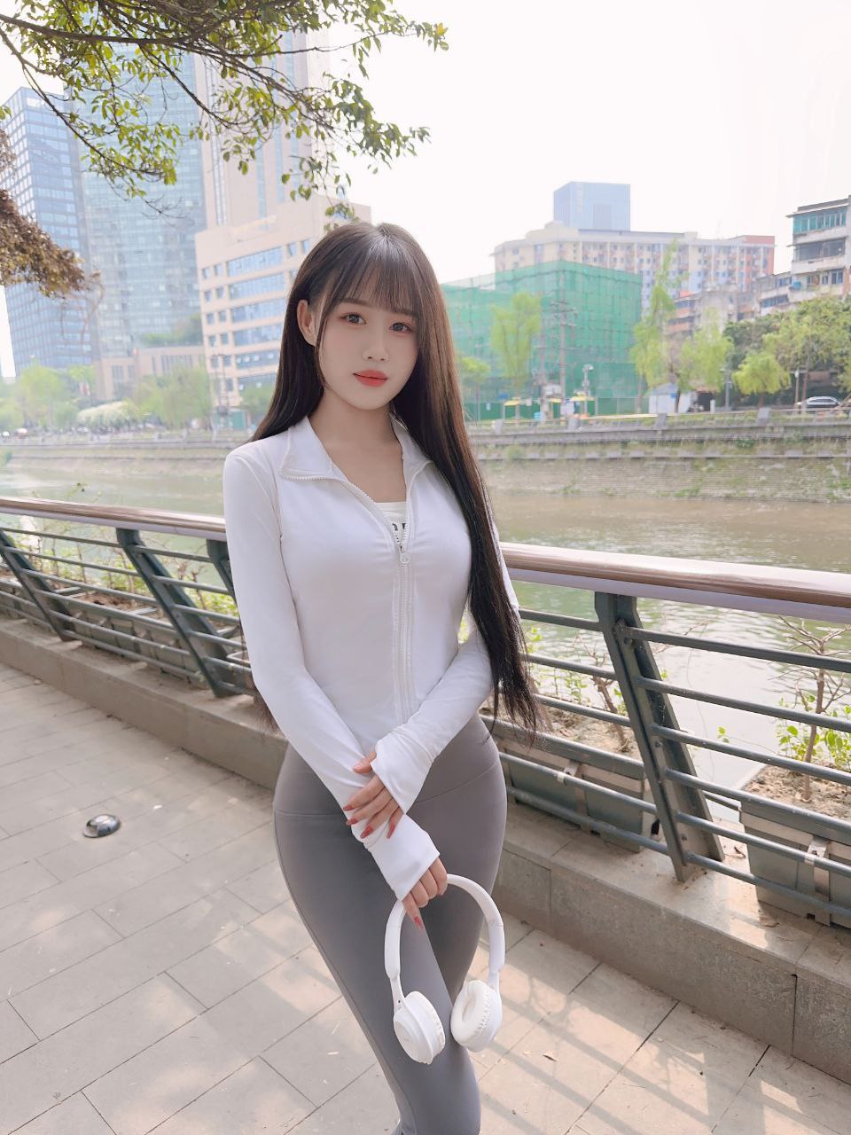 萌萌图片 4 - 69dp春风阁