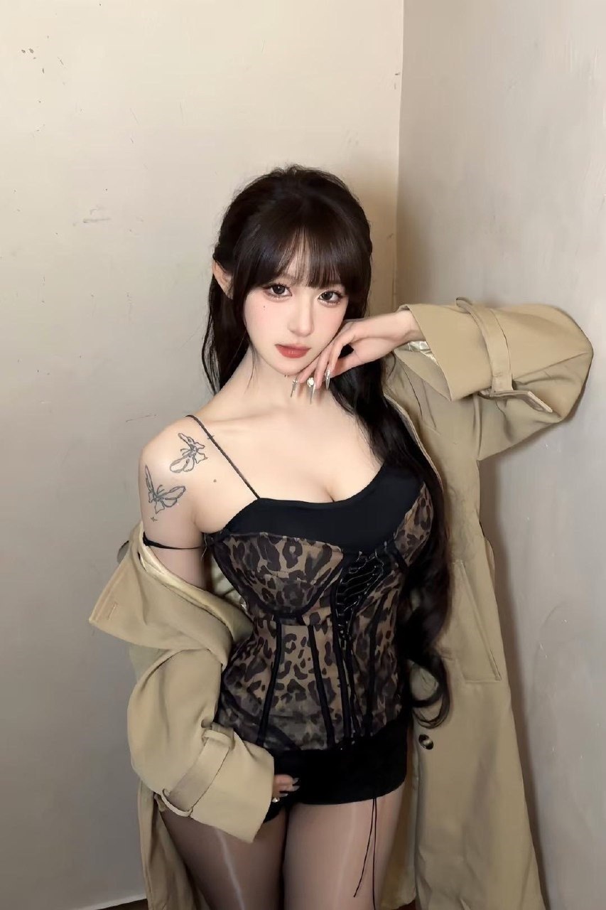 梨子（舞蹈老师） - 69dp春风阁
