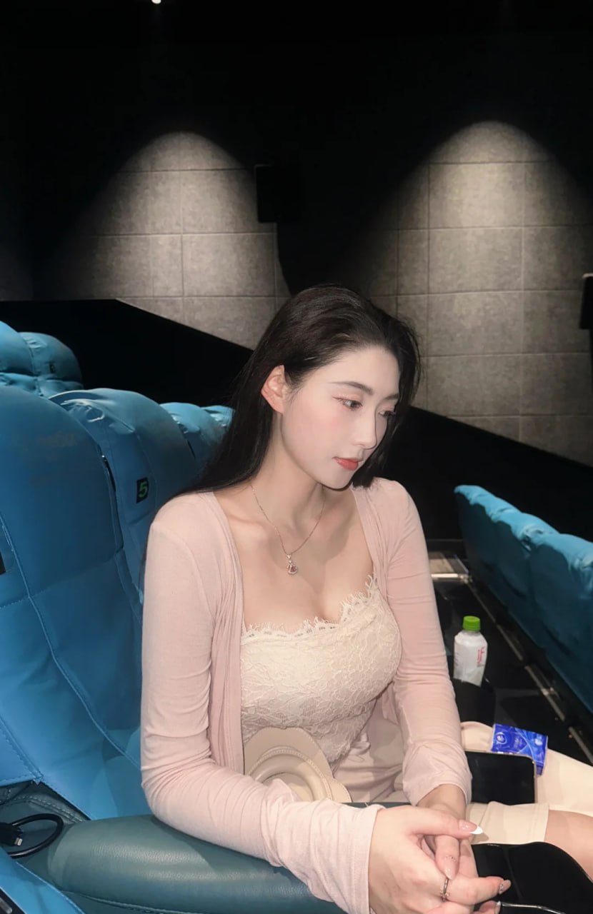 李小璐 美臀御姐图片 2 - 69dp春风阁