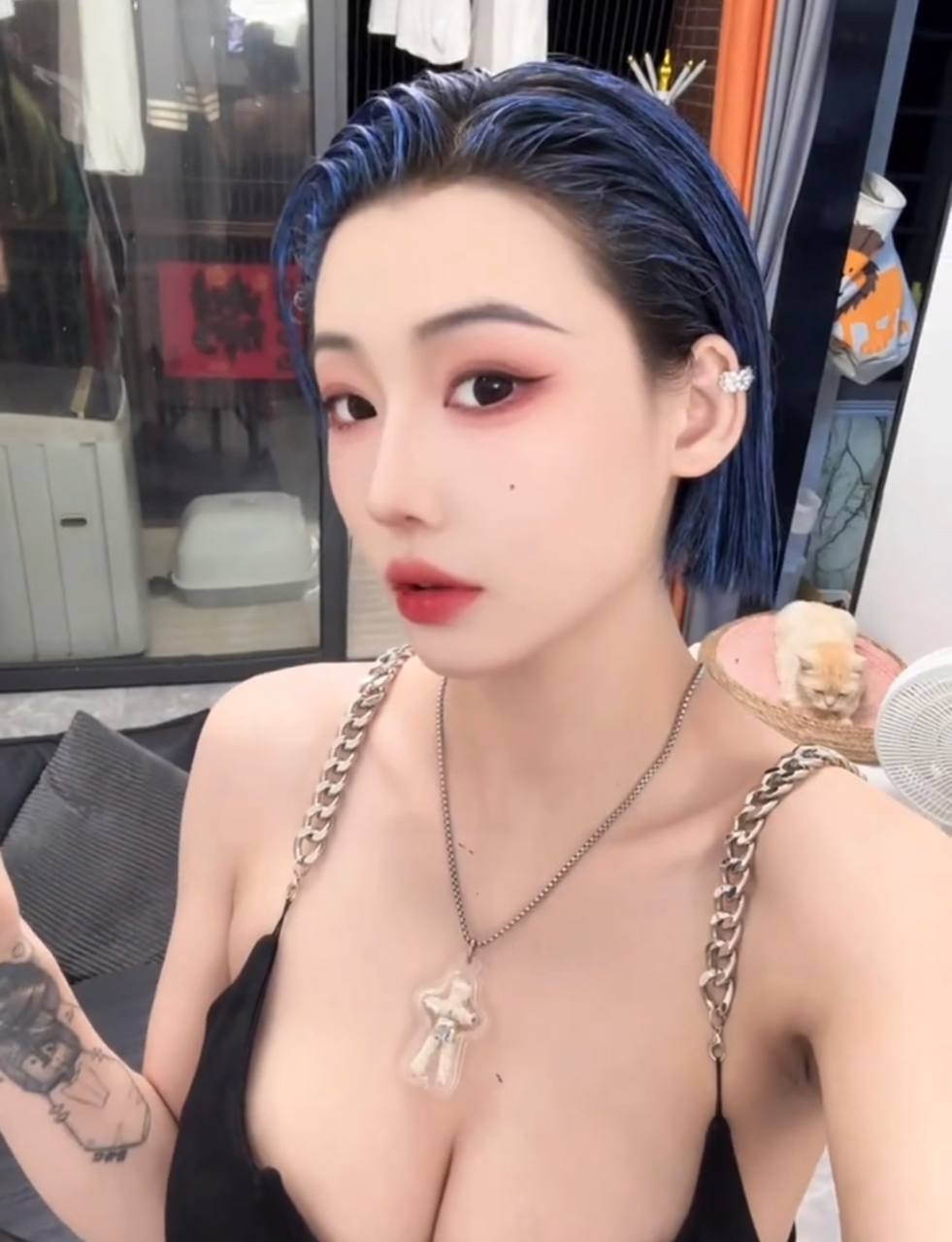 八万 🌸［极品巨乳👙］图片 5 - 69dp春风阁