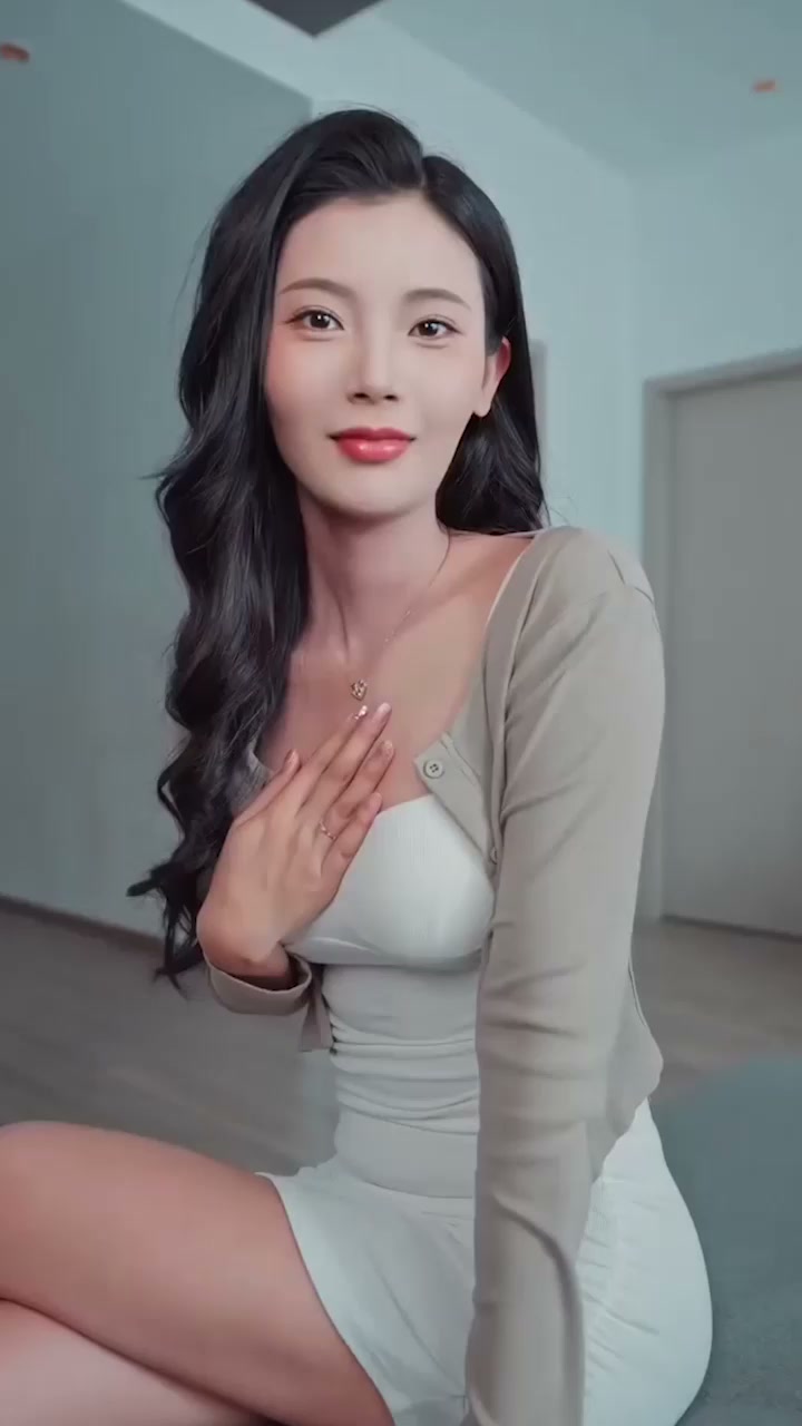 AI短剧 浩浩妈妈的私教课 丰满淫妻被健身教练猛干 腿抬抽插精液狂喷不止