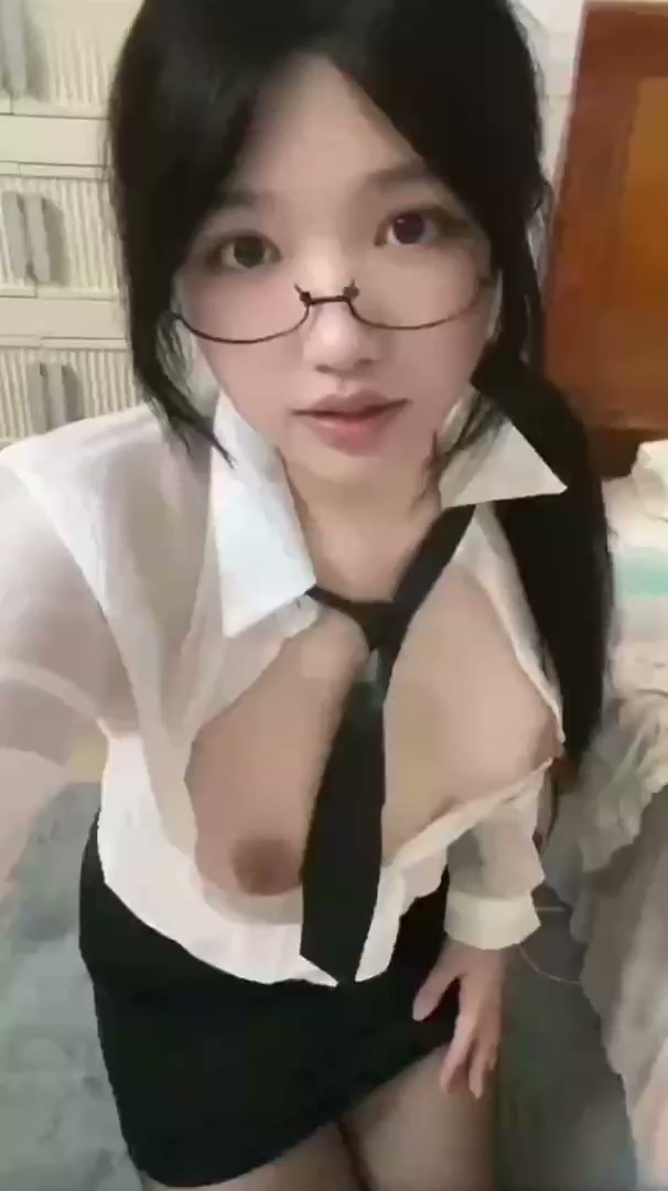 推特顶级美女 只是个小狗 全裸自慰视频 脸穴同框假屌自慰 淫荡无比2