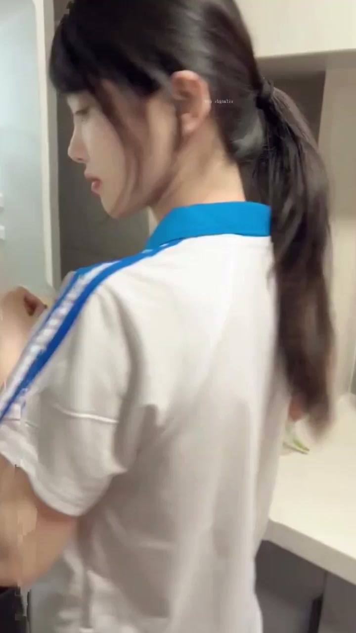 清纯萝莉 晚晚 爆款回归 沉浸式体验校园初恋 吸允奶油肉棒 尝无套禁果被射满小腹