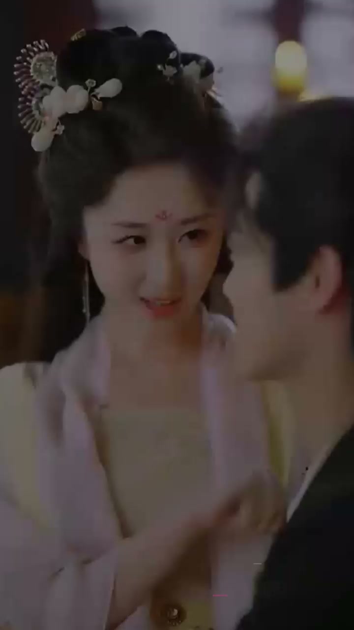 AI魔改 我刚登基称帝她就说我是昏君 古装美女美乳笔挺 套弄帝茎浪叫不止