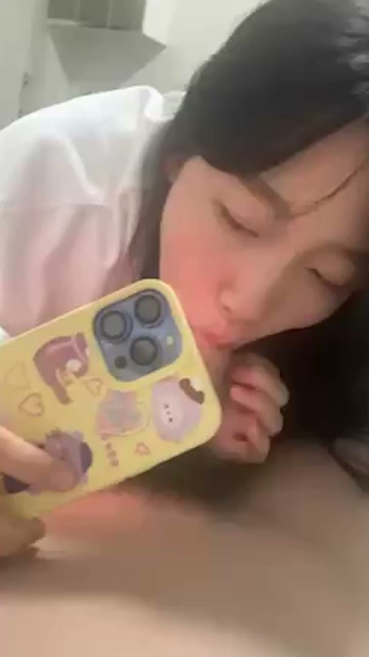 浙江金华 张欣彤 口交纯享版 超爱吃肉棒的母狗 独门口技帮男友释放欲望！
