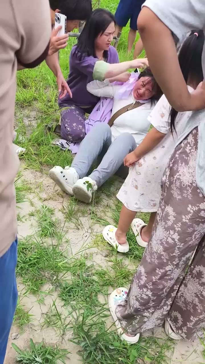 河北雄安少妇 翟艳艳 实名举报 老公与亲侄女乱伦 性爱视频曝光全网哭诉！1