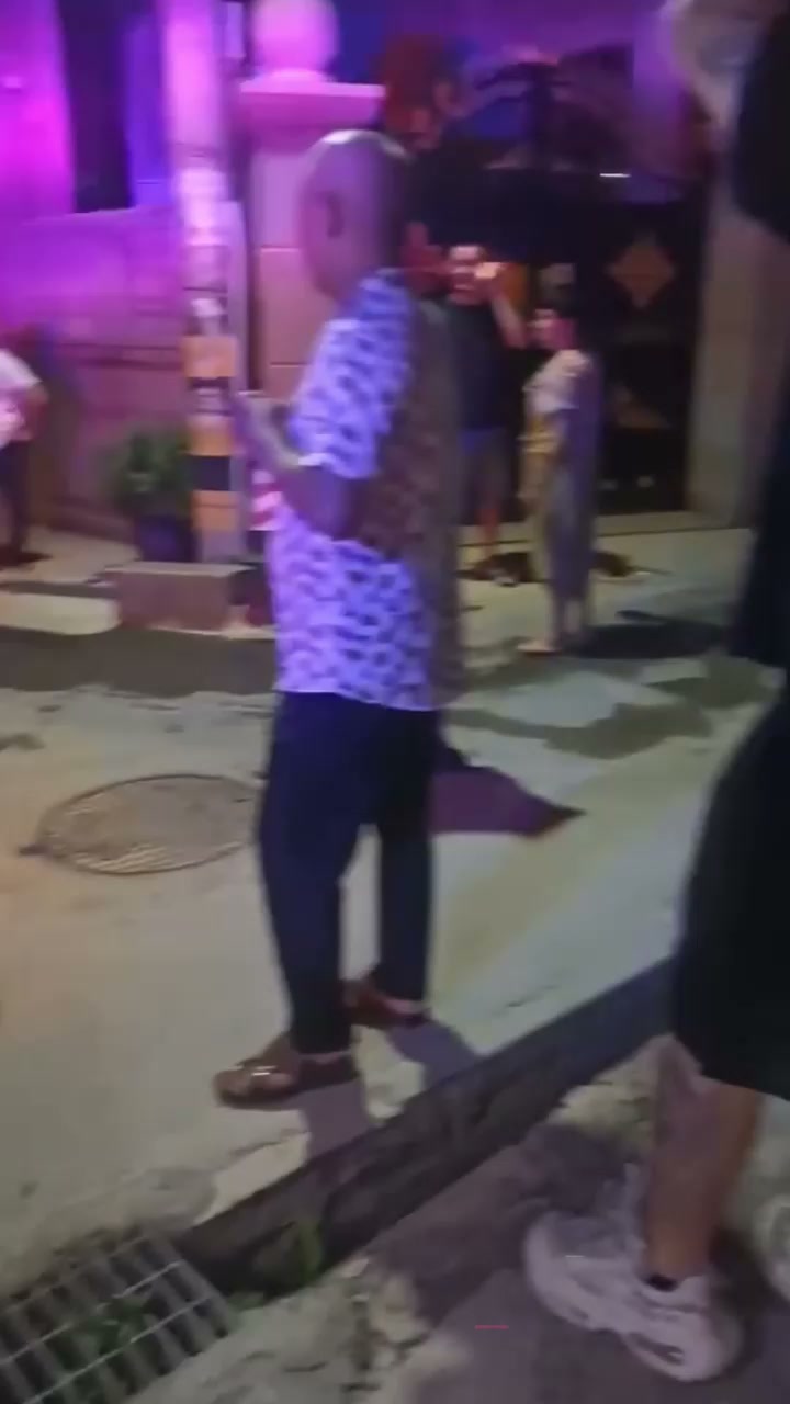 逆天小仙女怀孕找人接盘 婚后化身KTV小姐约炮猛男 被老公发现全家堵门要彩礼1