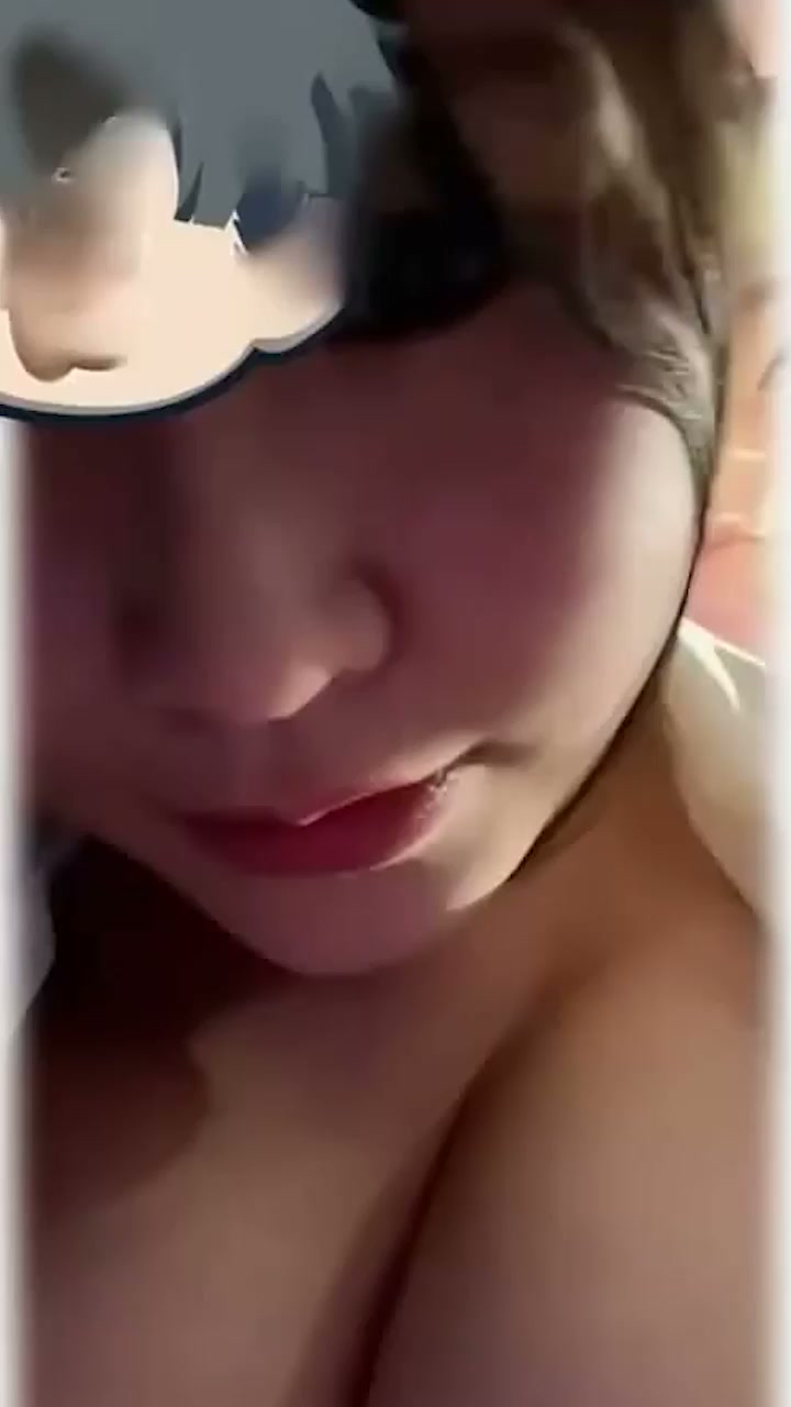 抖音网红 肉装杨玉环 定制私拍 纤手蹂躏天然巨乳 肉感酮体令人春心荡漾！