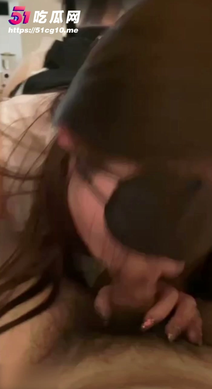 河北邯郸武安公车母狗 赵小艺 长相甜美超治愈 口爆颜射视频流出 全程乖巧配合