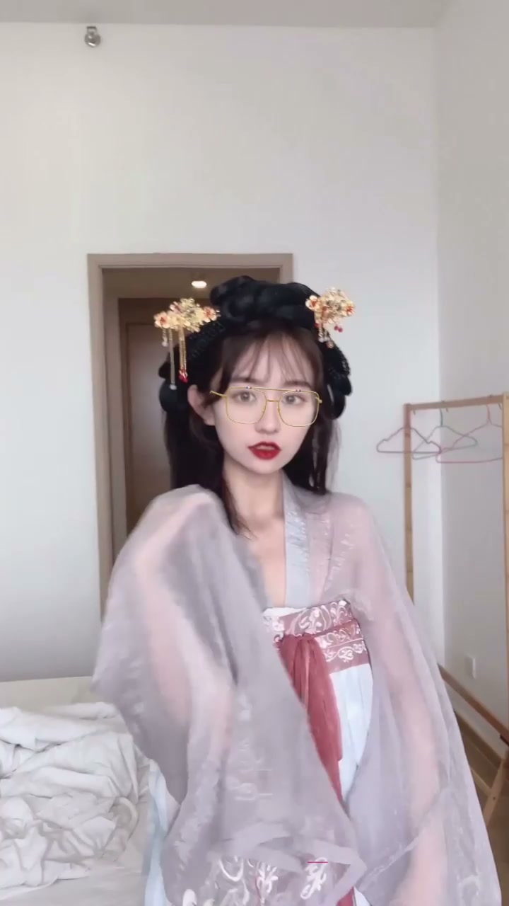 每日大赛之【古风美女做爱大赛】欢迎各大网友来评审投稿10