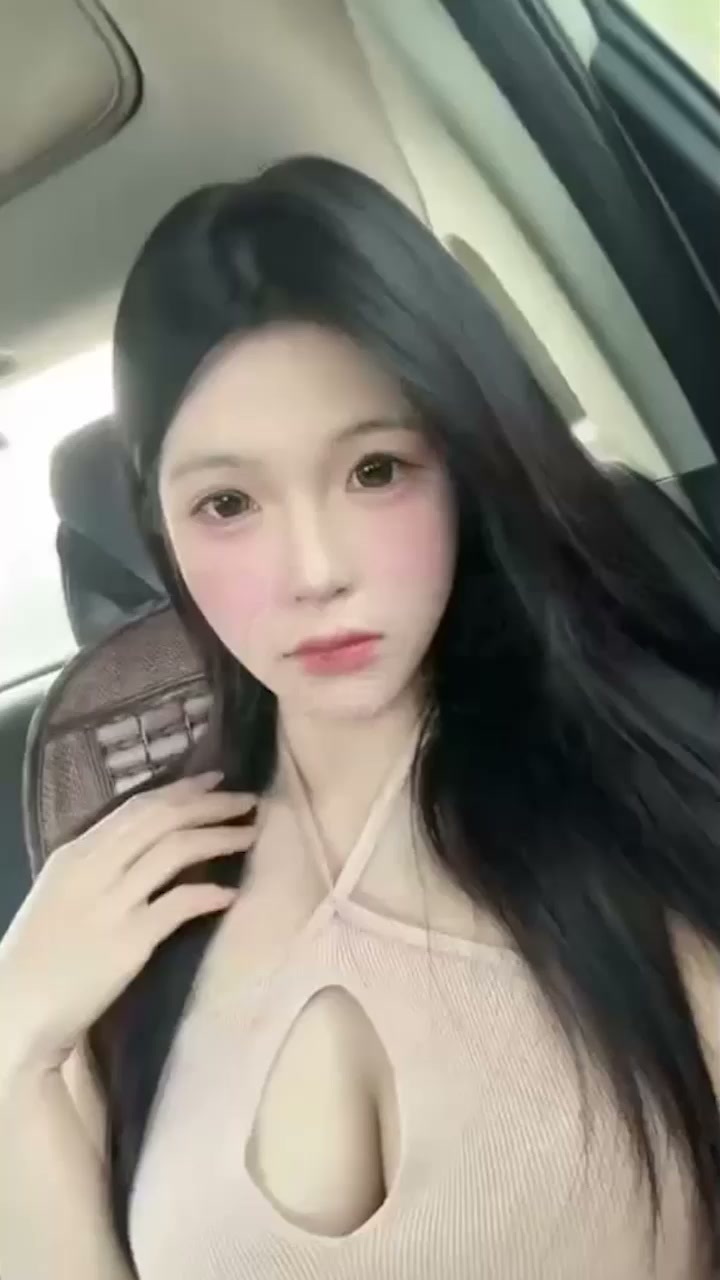 抖音网红 多加香菜 定制视频第二弹 奶头硬挺晃动奶水欲滴 纤手掰开穴口粉肉翻涌1