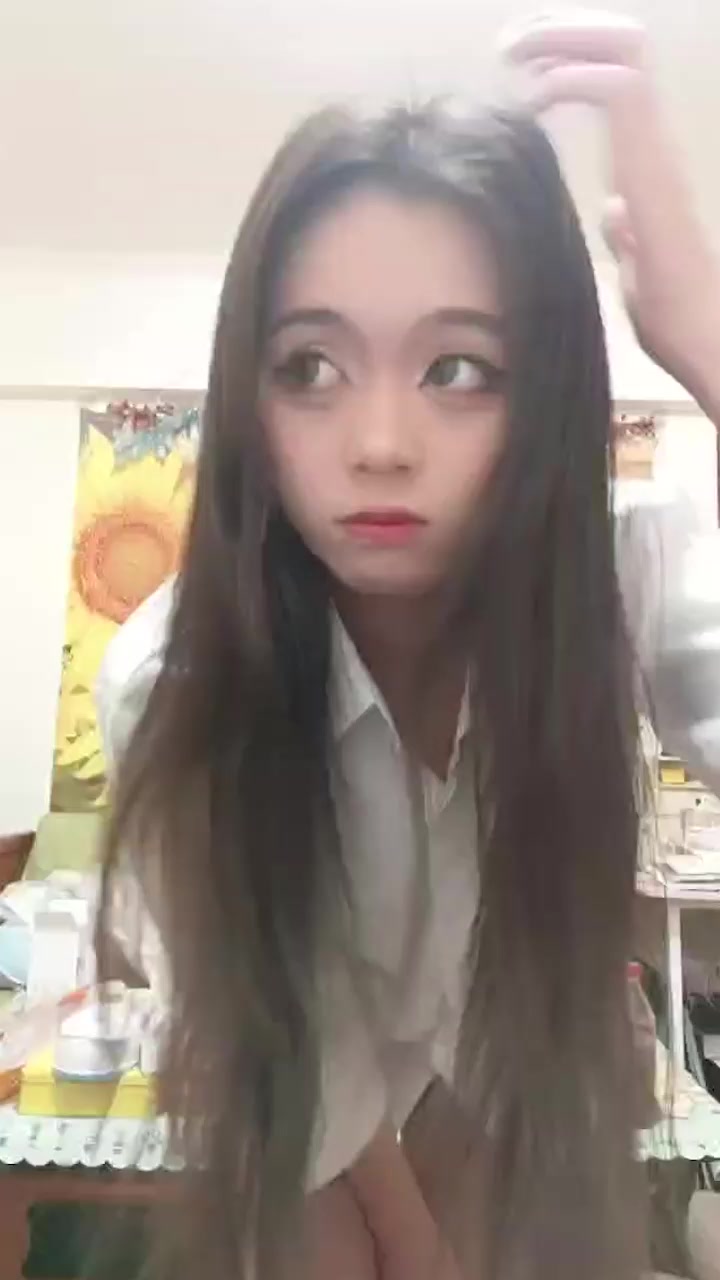 超高颜值模特与约炮大神私拍露脸视频曝光 深喉口爆 站立打桩后入 狂操到腿软！1
