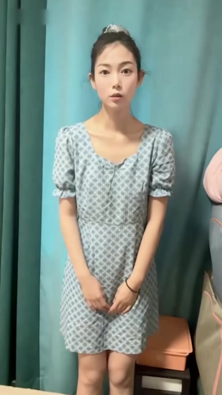 大三母狗 乔知微 私密自拍 大秀雾浴媚姿 水流冲刷粉嫩乳尖 尽显浴间春色！