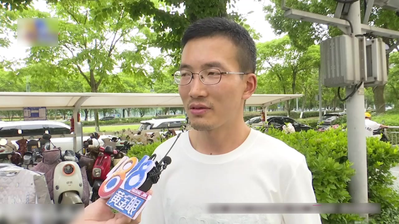 598元踩背玩出花 快递小哥被链子拴着抽鞭子 肋骨骨折后找1818黄金眼要赔偿？2