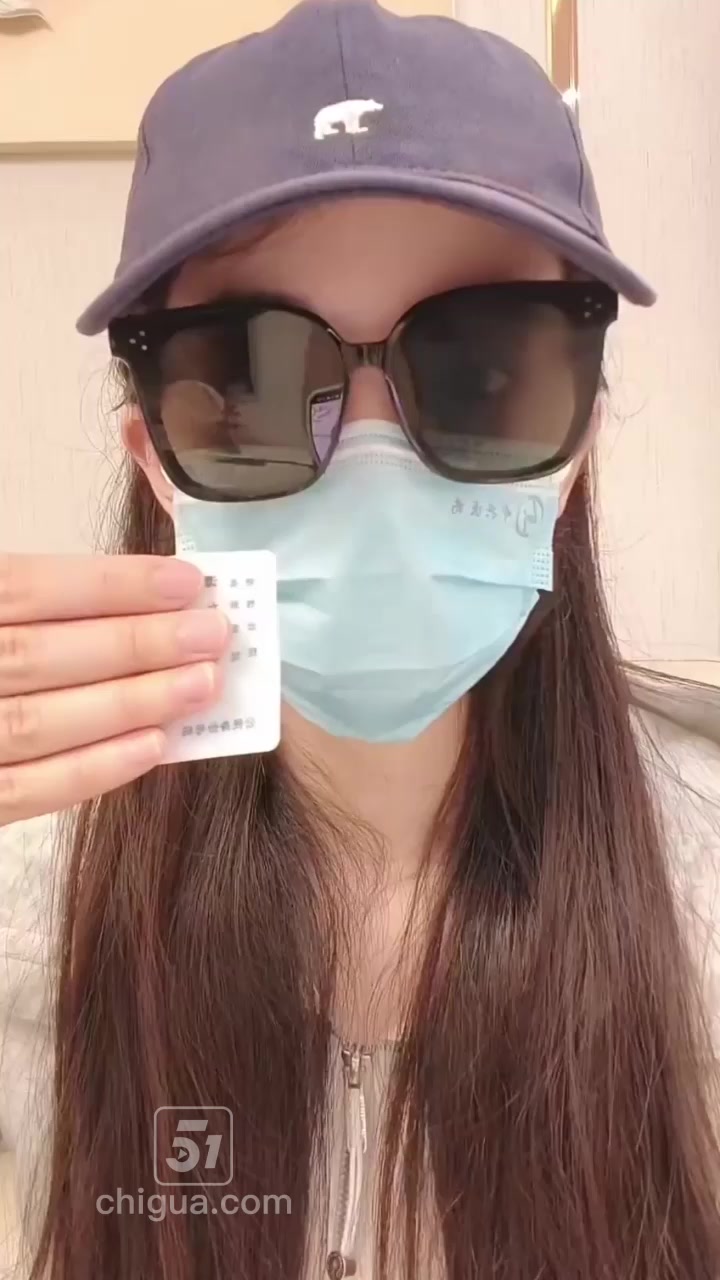 美女网红 谭思雪 哄骗大哥狂刷2000万 随即翻脸玩出轨 纯爱战士应声倒下！1