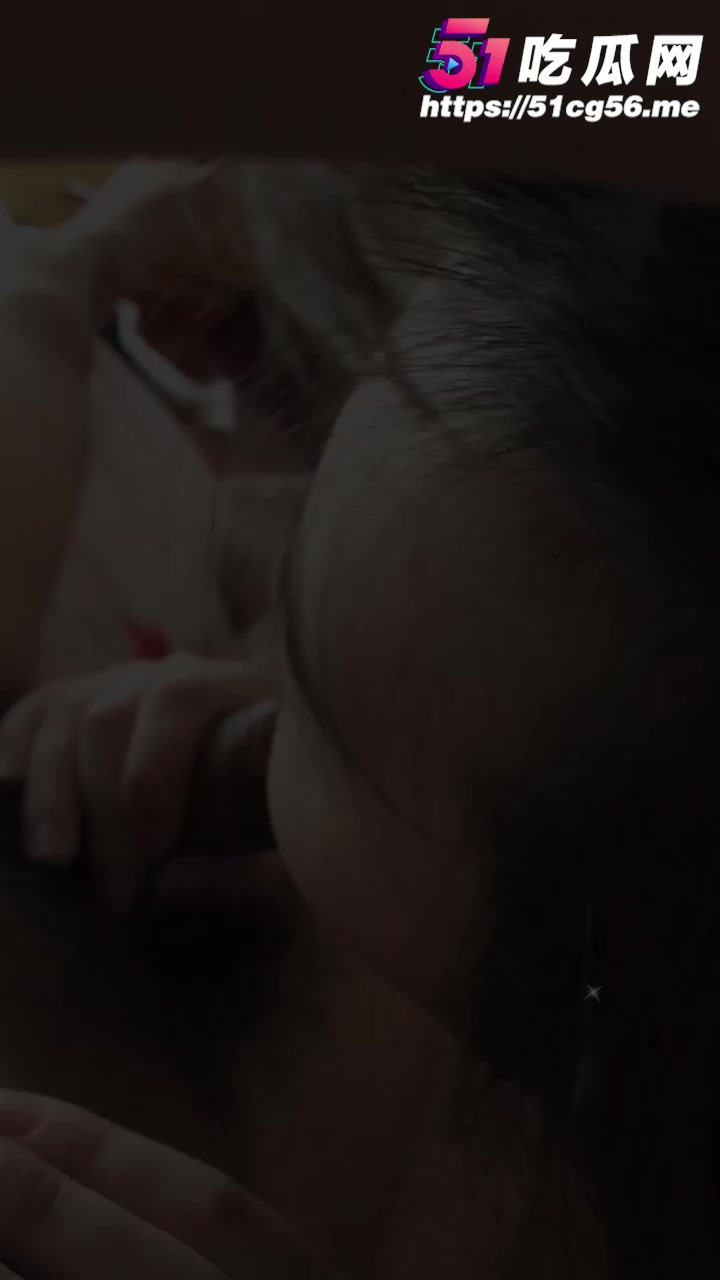北京情侣性爱自拍 口交上位男友舔逼猛插 女友呻吟抽插声超清晰自然又刺激！