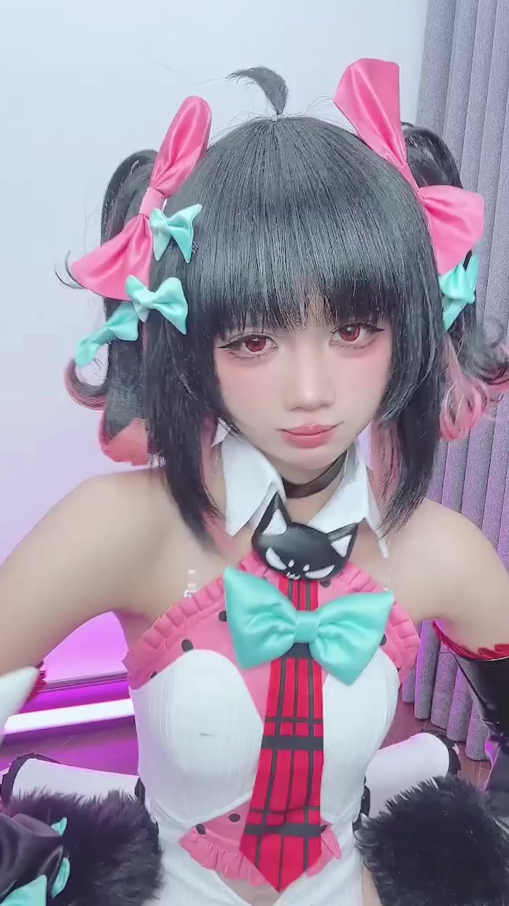 极品福利姬 PoppaChan 定制私拍 骑乘自慰疯狂抽插 粉乳娇躯尽显淫靡春色！