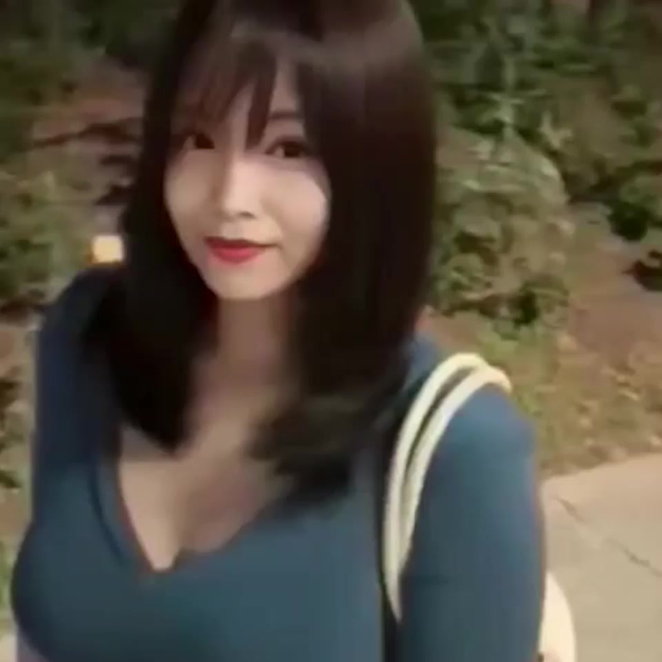 陕西肉感人妻 黄丽 裸贷视频泄漏 三点全露自慰 奶大臀圆堪称人形炮架！