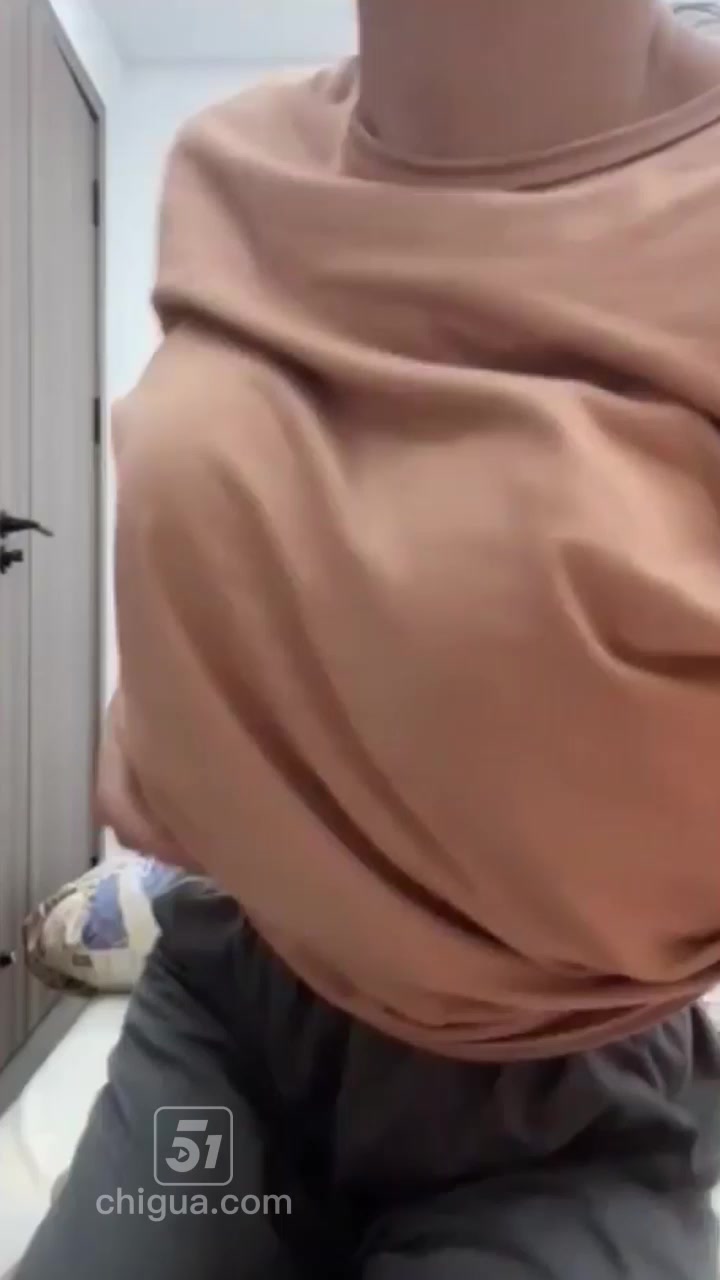 爆乳眼镜少女自拍合集 猛揉大奶掰逼玩自慰 纯美颜值淫骚玩法 超反差