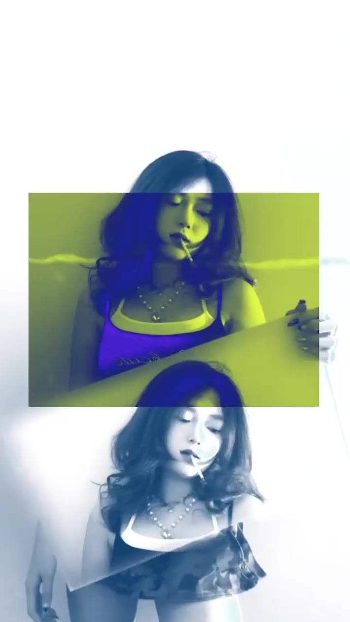 高颜小网美 自拍视频 18岁童颜巨乳疯狂揉奶 嫩指开逼诱惑满屏！