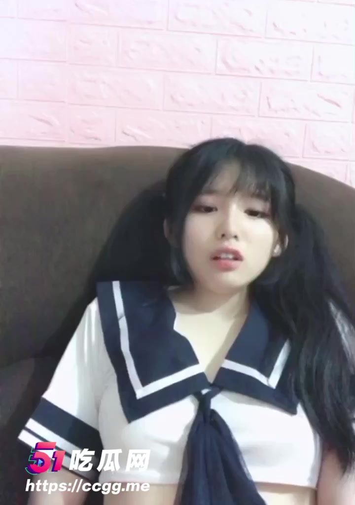 抖音萝莉网红 超困兔兔君zZ 真是身份竟是网黄胖次猫 高价包夜自慰视频流出