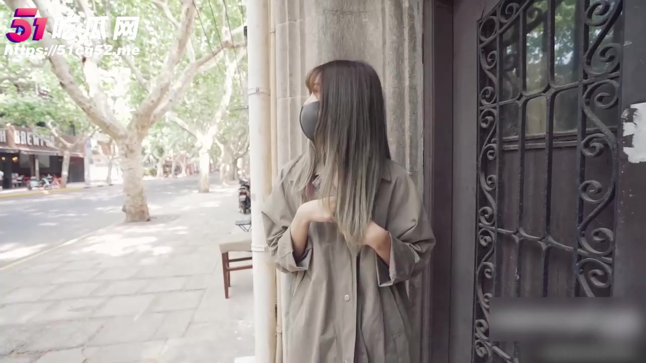 极品身材户外全裸调教 北京天使Fox上海行 在闹市商场全裸露出放飞自我！