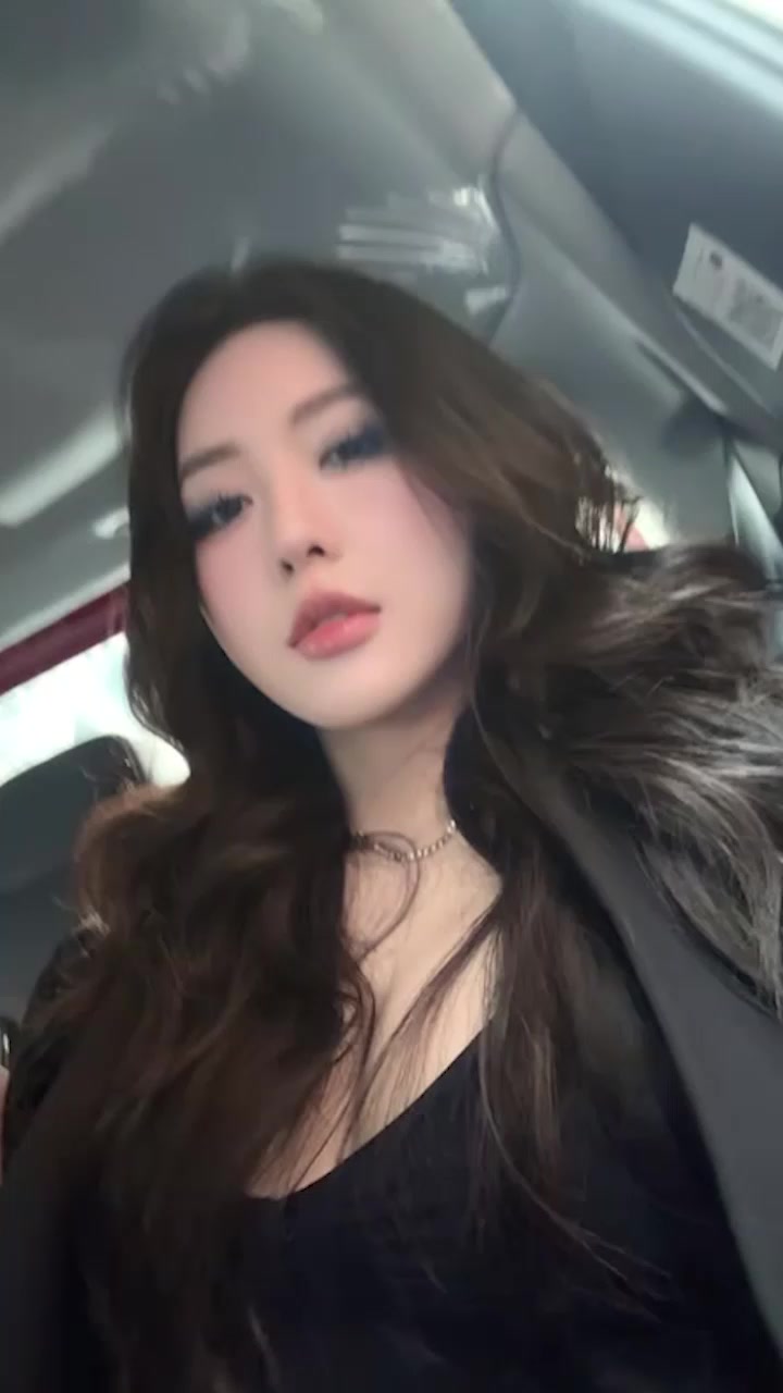 抖音网红 黎巴啦 盛世脸庞与肥美蜜臀深受金主喜爱 豪掷千金一对一裸聊鉴赏！