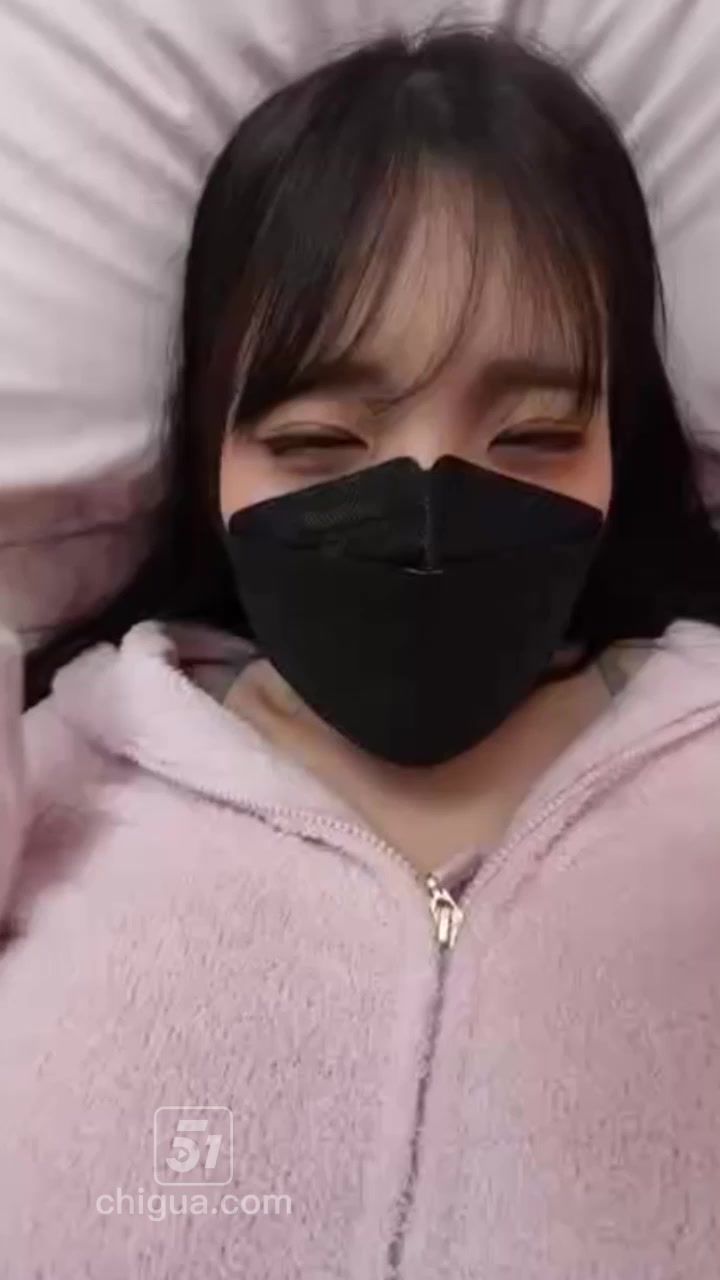 日本福利姬 Kanon 玩乳交深喉 胸夹手撸淫技尽出 贪婪吸吮喷射浓精