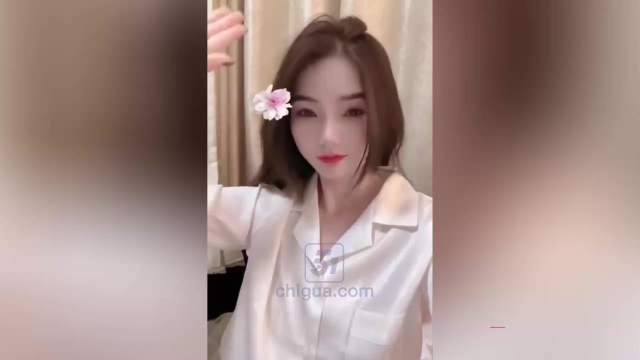 校花级女神遭金主调教 肥臀巨乳诱惑撩人 无套狂插各种蹂躏骚到骨子里