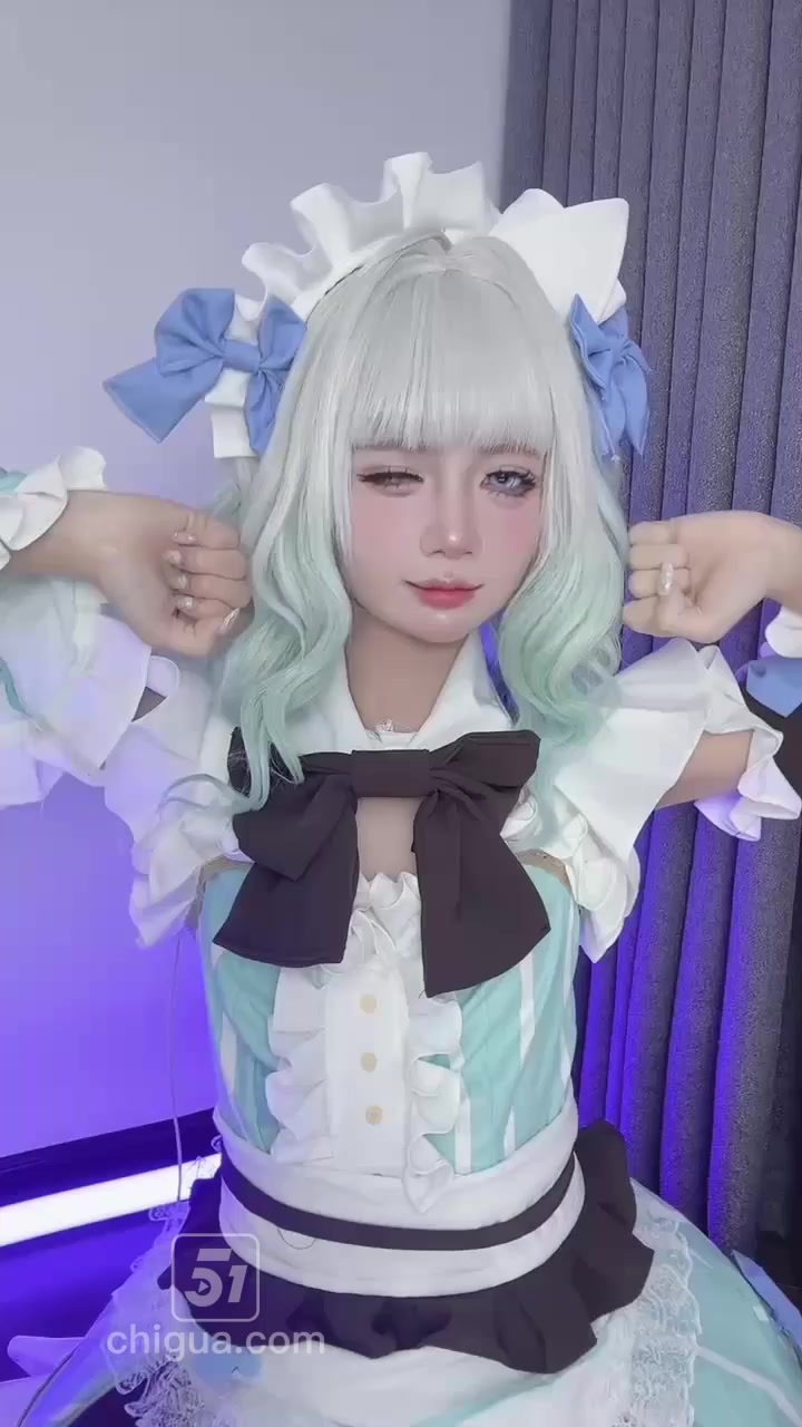越南萝莉 啪啪酱 玩全裸COS 可爱萌骚贫乳诱人 白虎粉穴肥美犯规