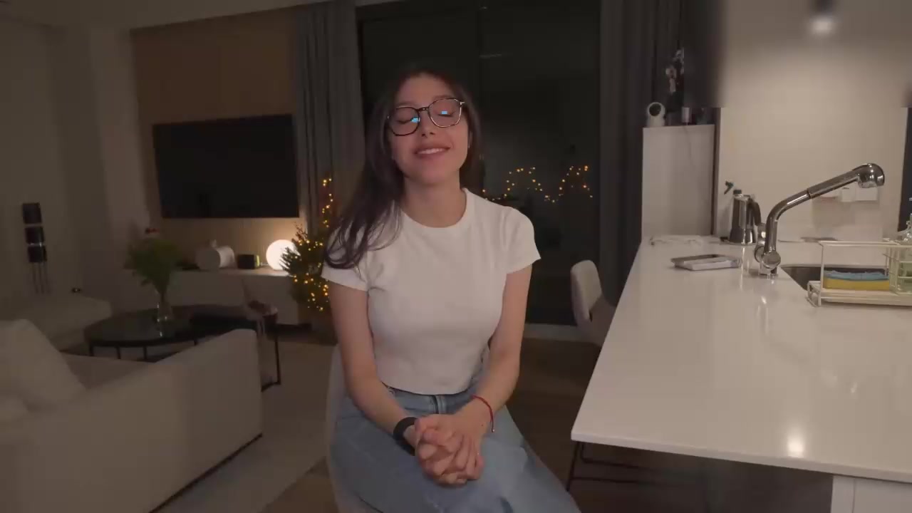 亚裔骚货 RuthLee 剧情私拍 大奶少女诱惑猛男修理工 口交中出彻底榨干精液