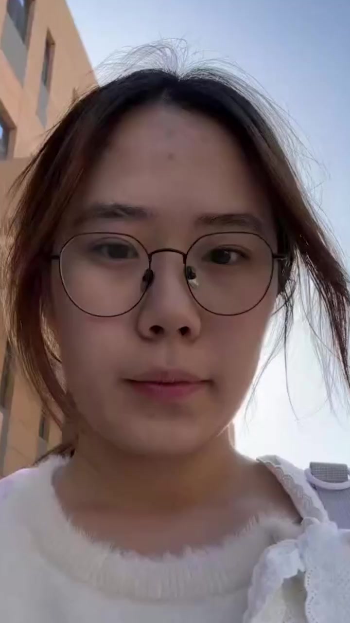 沈阳师范大学 谢语霏 私拍视频 周末服务金主 口技精湛 骑乘后入时骚话连篇 情趣价值全程顶满！