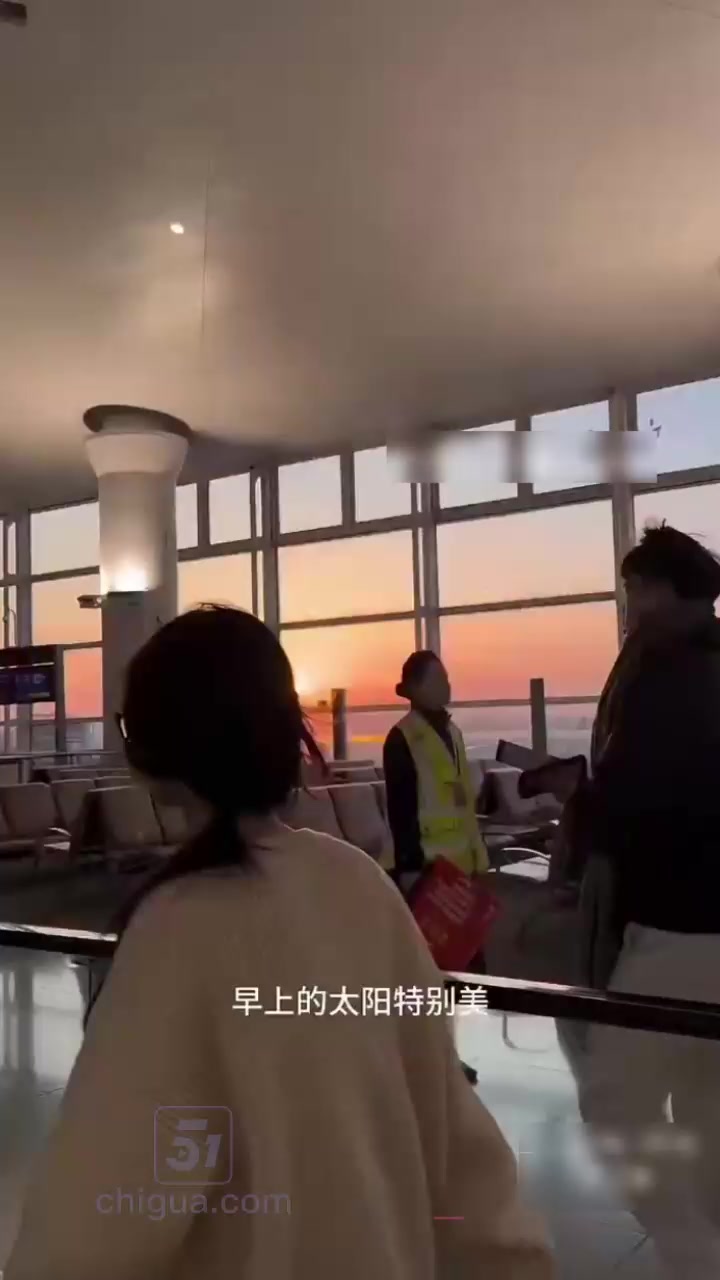推特萝莉 又又酱 咯咯哒的一天 双马尾少女全国空降 酒店各种姿势爆操蜜穴1