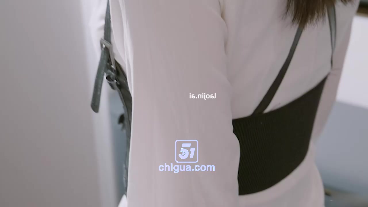 流氓摄影师 FENDSON 私房拍摄 177冷白皮车模高价下海 口交调教三点特写