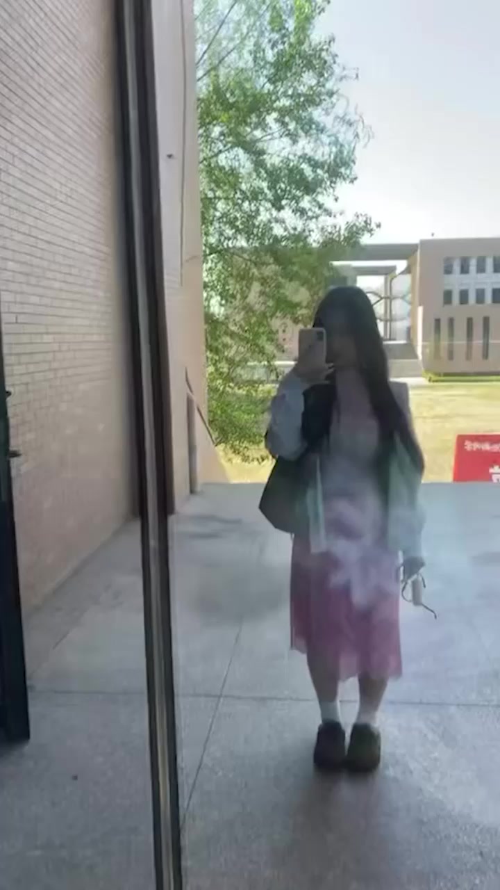 太原05年巨乳妹 许铧方 约炮聊骚成瘾 绿帽男友忍无可忍 曝光自慰做爱视频！