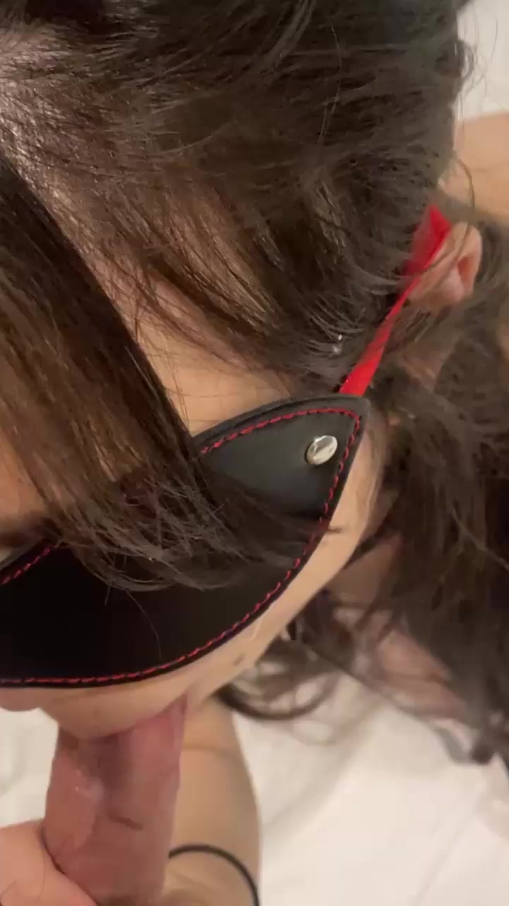 极品反差婊 郝南 跟男友激情做爱 大屌狠操骚穴 骑乘姿势浪叫不停