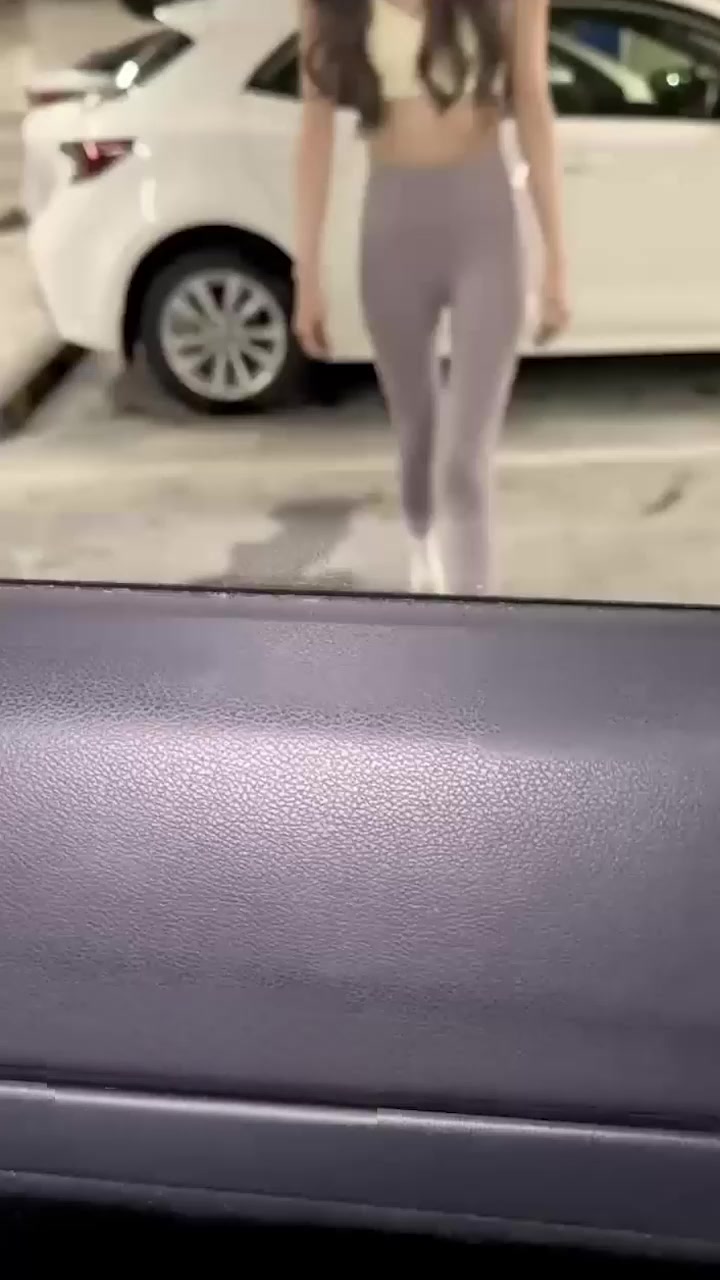 S属性美腿女王 猫猫碎冰冰 剧情福利 香汗玉足调戏肉棒 淫语调教布满性爱全程 足控看完当场缴械！