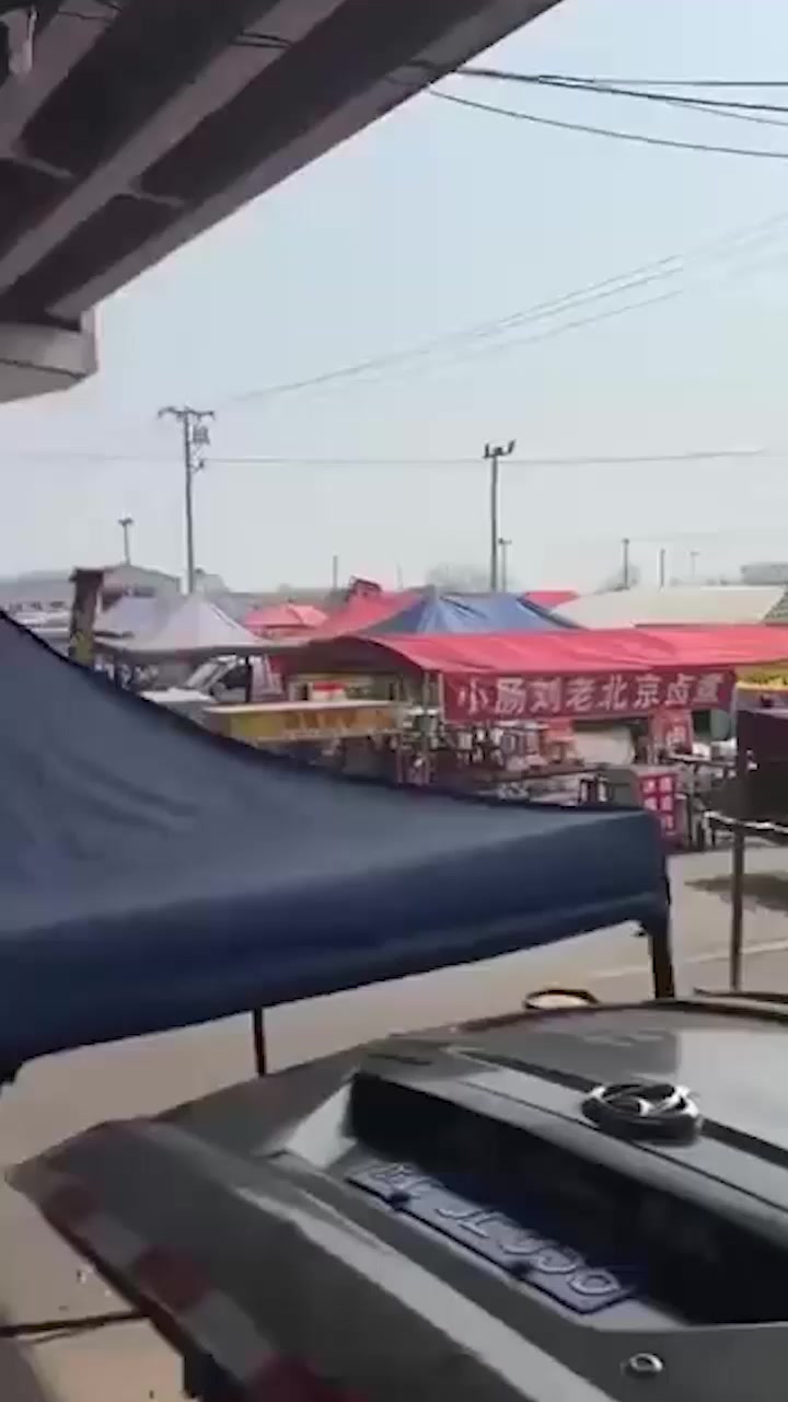 北京房山大集铲车撞人血案 男子申诉无门报复社会 驾车无差别碾压人群致多人死亡 场面惨不忍睹！2