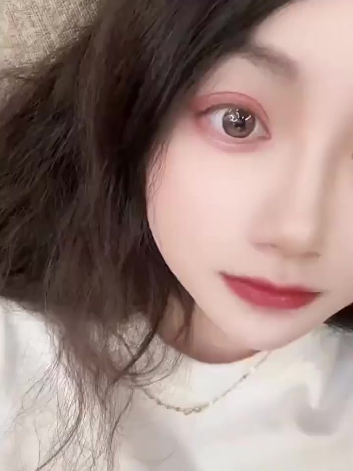 成都领克女神 彭老师 脚踏多船用逼换钱 酒店出轨缠绵视频被扒！