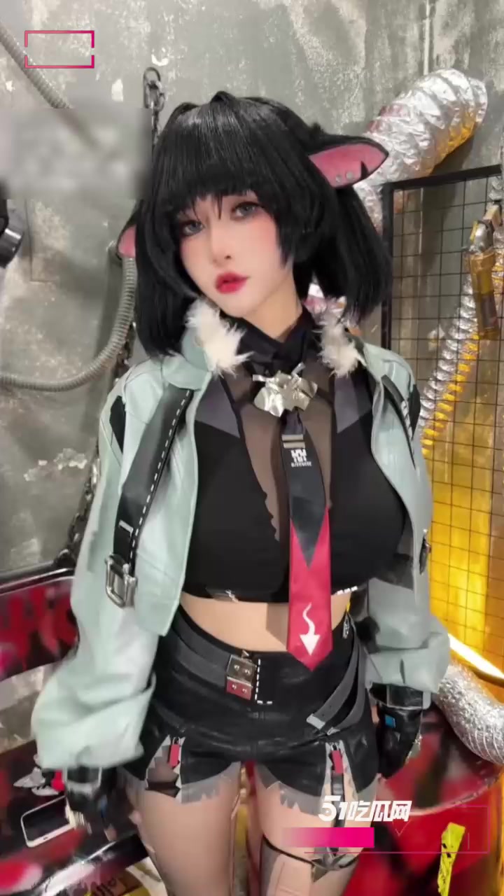 巨乳博主 TinyAsa Cos绝区零简杜 精油酮体搭配油亮黑丝表情妩媚淫骚 抖奶晃臀举手投足间释放魅力