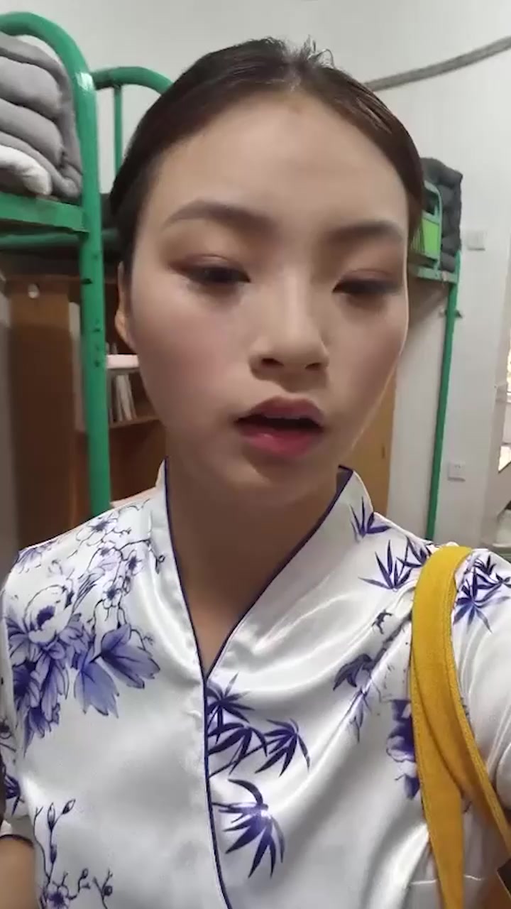 空乘系175CM学姐 王嘉莹 酒店私拍 丰乳肥臀冷白皮尤物身材 被学生会学长肆意玩弄到骚态显露！