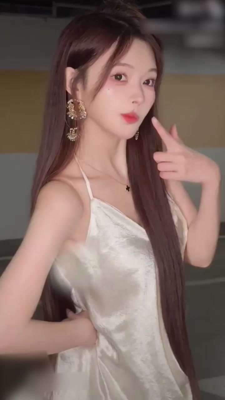 超美热舞网红 林洛洛 ai脱衣裸舞合集 性感服装一键不返 粉奶小穴全部露出 纯天然美体摇摆 诱人犯罪！