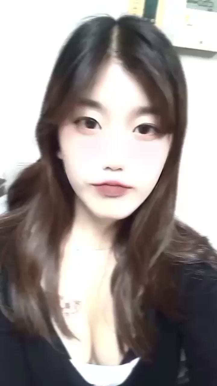 韩国04年极品大学生啪啪视频流出 露脸自慰抠穴喷水 被男友无套猛操内射 娇喘浪叫高潮失控！1