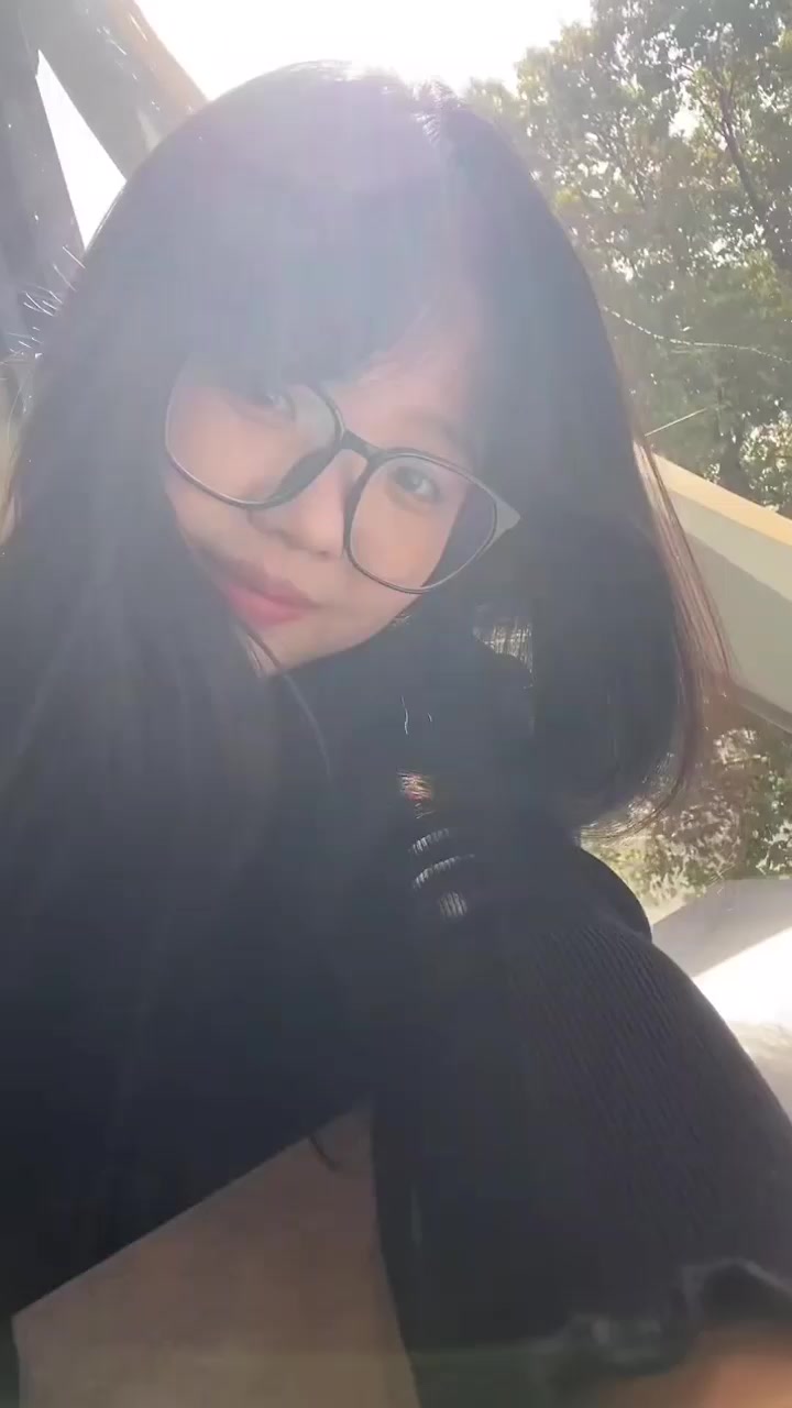 黑龙江宾县巨乳学生妹不雅视频曝光 每晚跟炮友裸聊大奶晃荡 干净白虎骚逼特写清晰 反差拉满！1