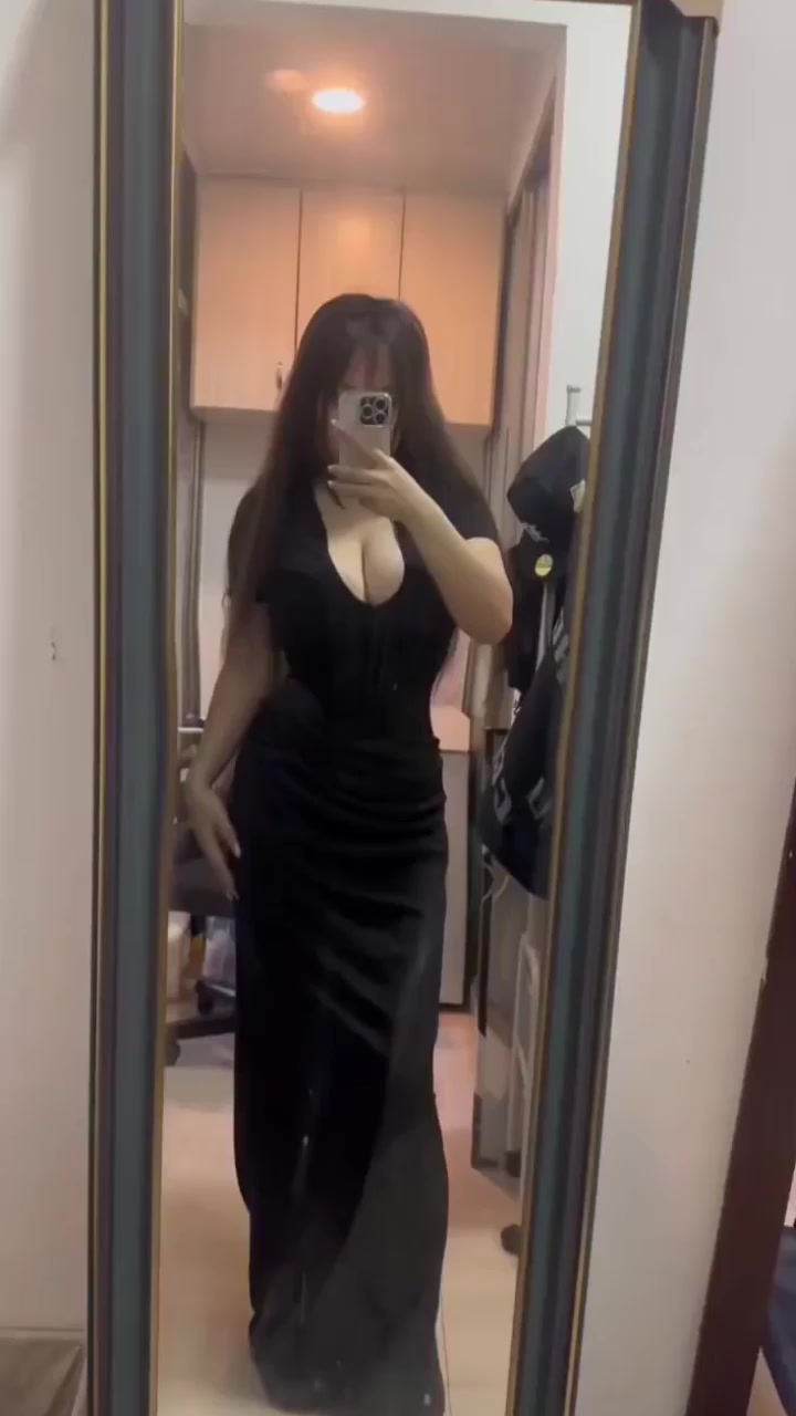 巨乳大码反差婊 什么叫我的两个木瓜怎么卖 自慰合集 顶级大奶晃到失控 肥穴狂喷白浆尿潮 纯纯人间淫兽！