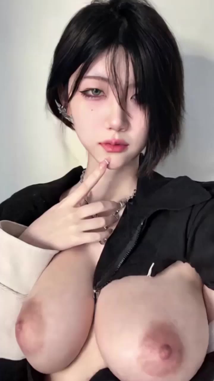 爆乳短发御姐 西瓜冰 AI脱衣合集 高冷COS女王 极品大奶粉穴骚肛全解放 绳缚淫舞口爆吞精 瞬间堕成终极肉菩萨！