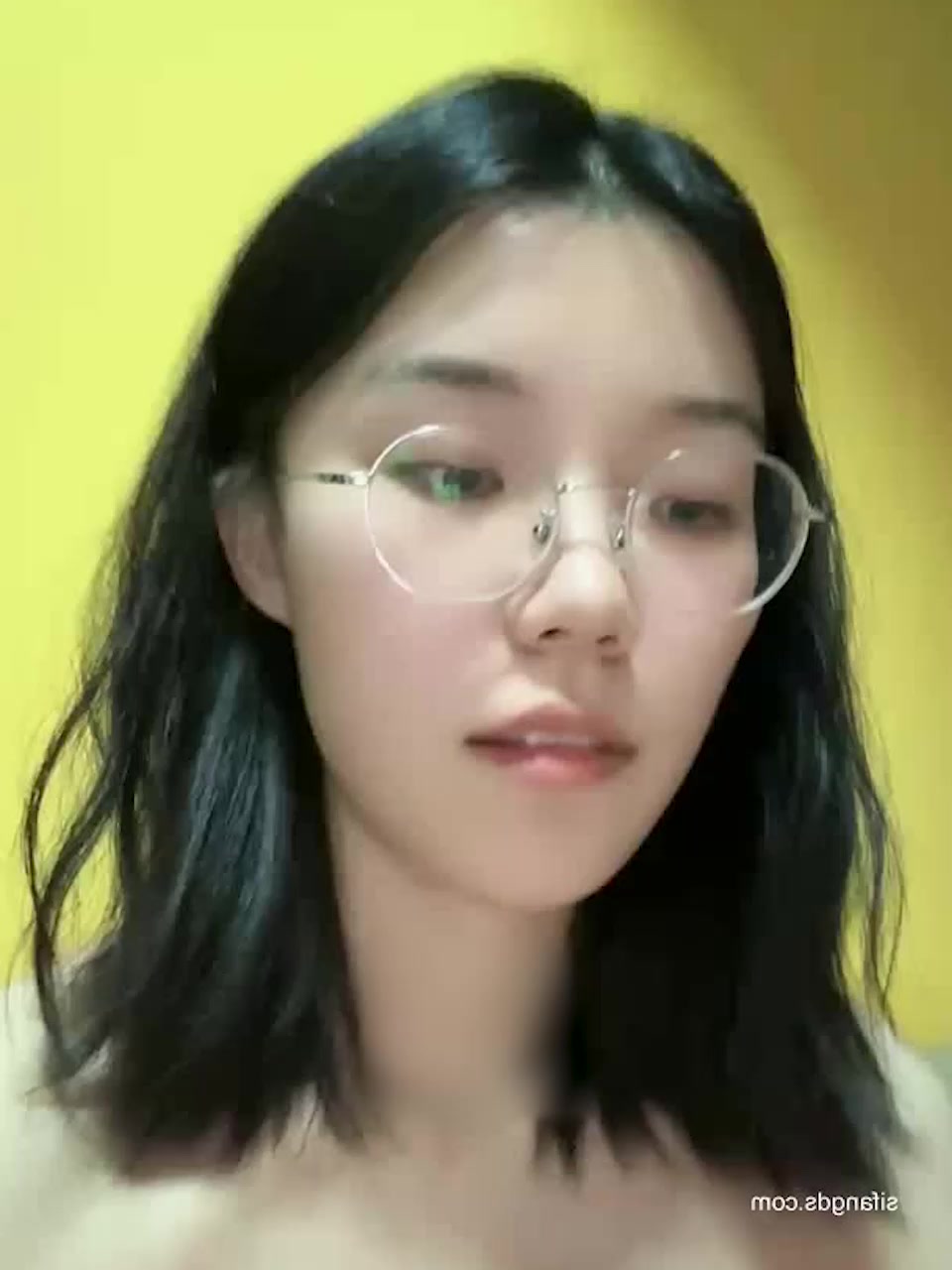 黑龙江反差小妹 李佳宝 裸贷视频泄漏！清纯校花脸蛋配魔鬼身材 浴室全裸泡沫沐浴 粉嫩私处全曝光！