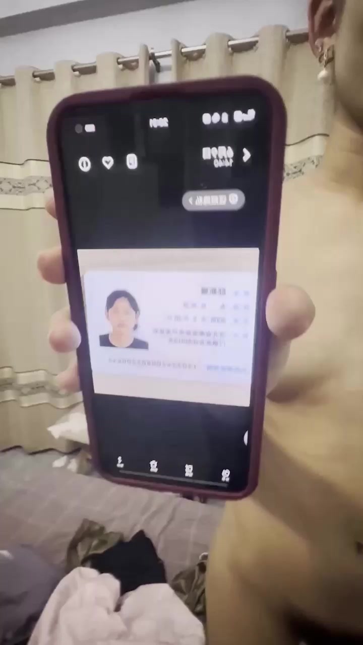 河北反差少女 邸新媛 裸贷视频曝光 露脸深情舔屌口爆满嘴浓精 男友传统位猛干到眼神迷离！