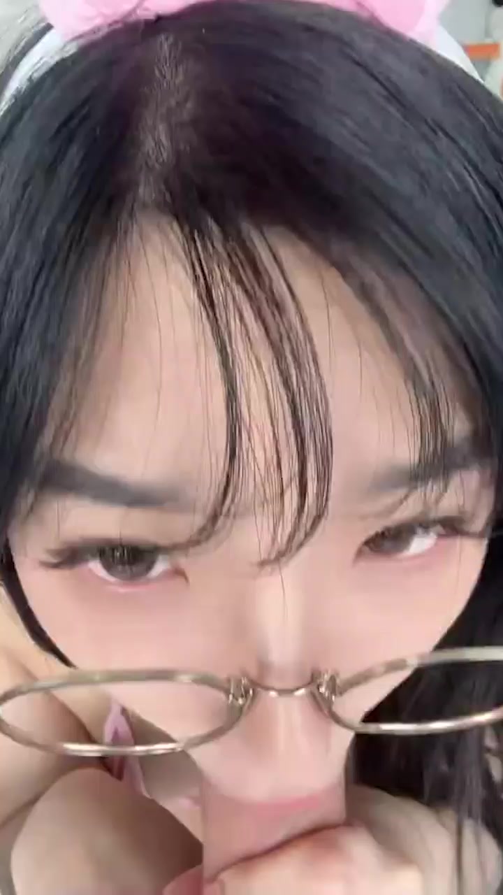 韩国高颜值网黄 ElleLee 订阅福利合集 进军欧美被洋屌彻底征服 露脸深喉吞吐 大屌无套猛干浪叫不断 ！2